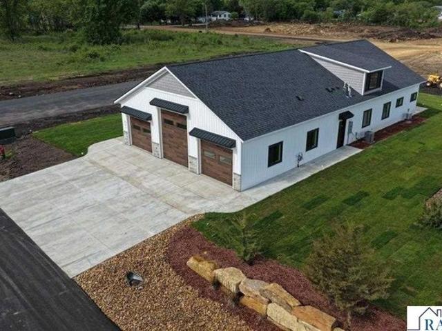 House for sale in Kasota, Minnesota