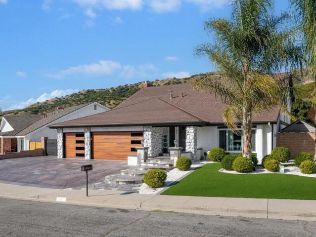 House for sale in Fillmore, California