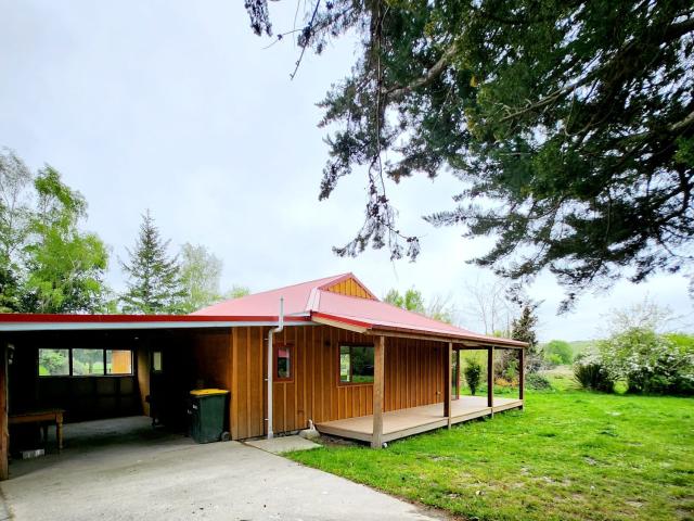 House for rent in Whitecliffs, Canterbury