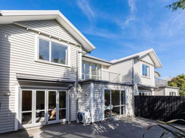 Townhouse for sale in Saint Albans, Canterbury