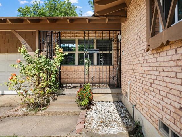 House for sale in Dallas, Texas
