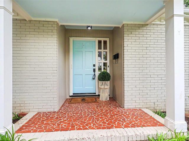 House for sale in Mecklenburg, North Carolina