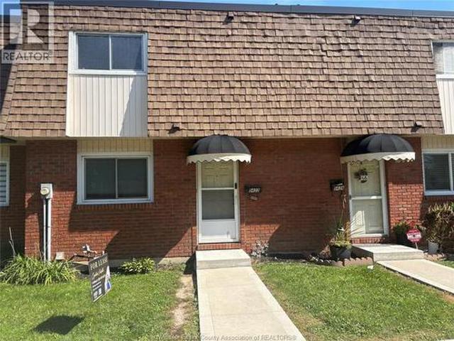 Townhouse for rent in East Windsor, Windsor
