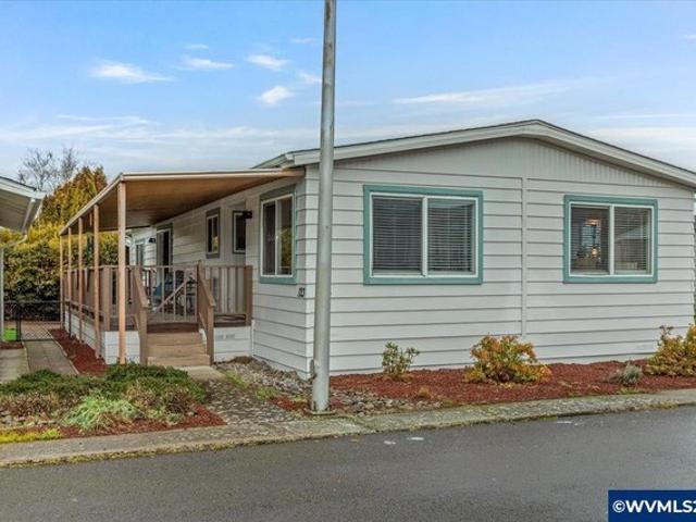 House for sale in Oregonia