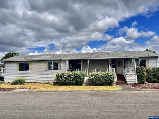 House for sale in Oregonia