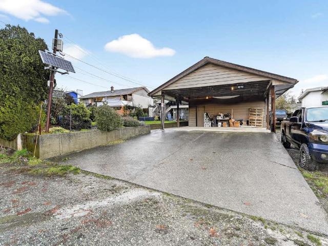 House for sale in Clayoquot, British Columbia