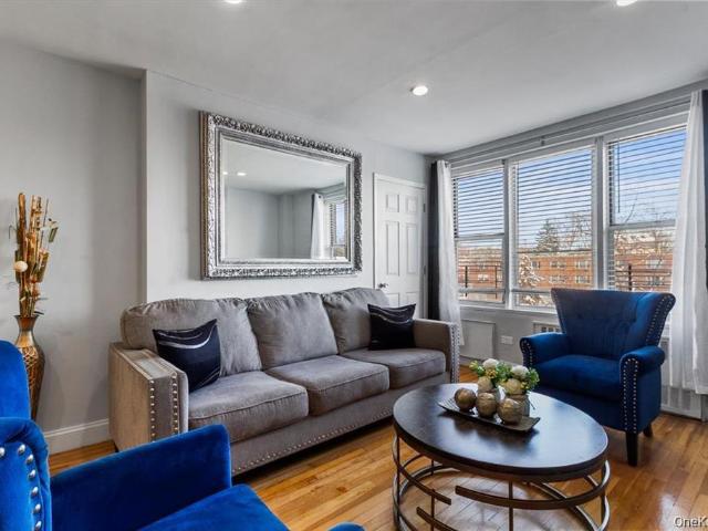 Property for sale in The Bronx, Arverne