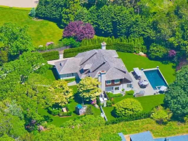 Condo for sale in Smithtown