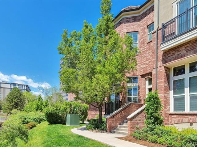 Townhouse for sale in Arapahoe, Colorado