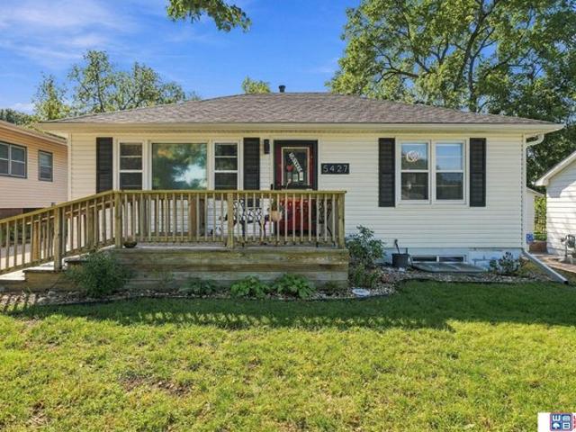 House for sale in Woods Bros Fairview Acres, Lincoln