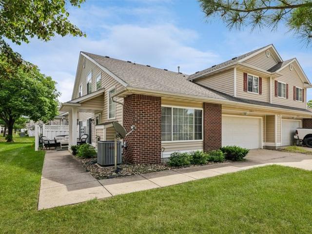 Townhouse for sale in Johnston, Iowa