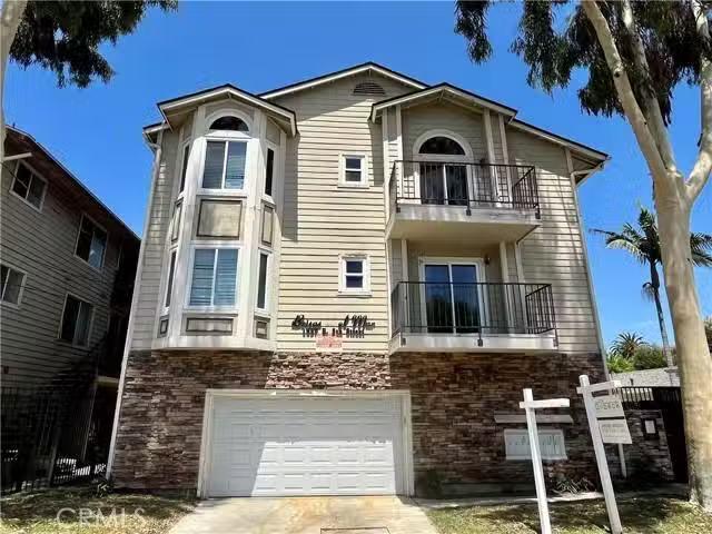 Condo for rent in Long Beach