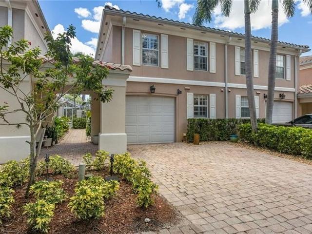 Townhouse for sale in Naples, Florida
