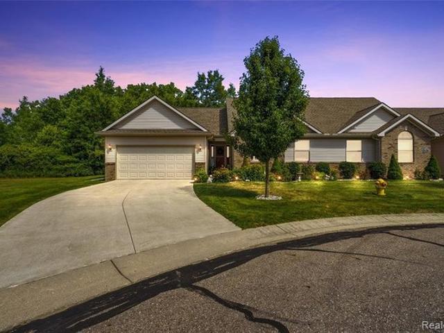 Condo for sale in Burton, Michigan