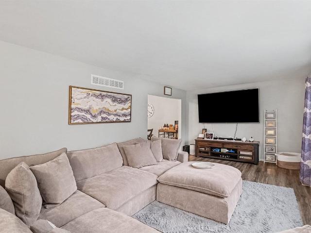 House for sale in Old Creek Farms, Saline