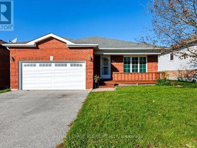 House for sale in Barrie, Central Ontario