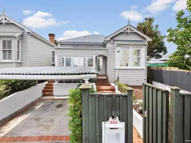 House for sale in Howick