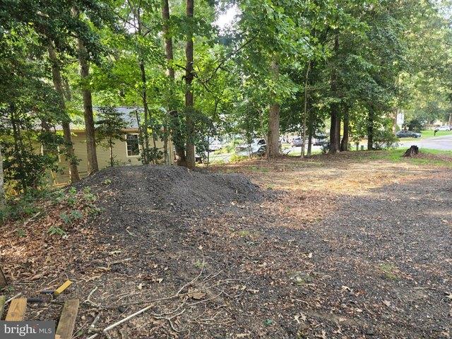 Land for sale in Lusby, Maryland