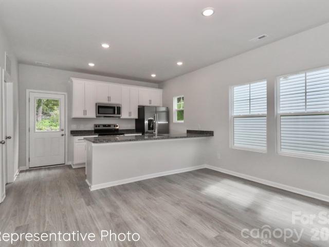 House for sale in Valley Stream, Statesville