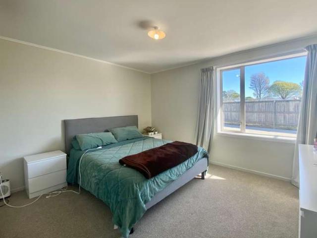 Apartment for rent in Chaslands, Canterbury