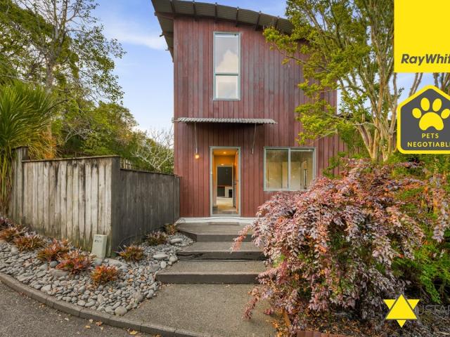 Apartment for rent in Ōrātia, Waitākere Ranges