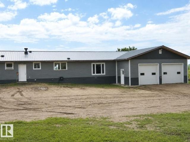 House for sale in Alberta