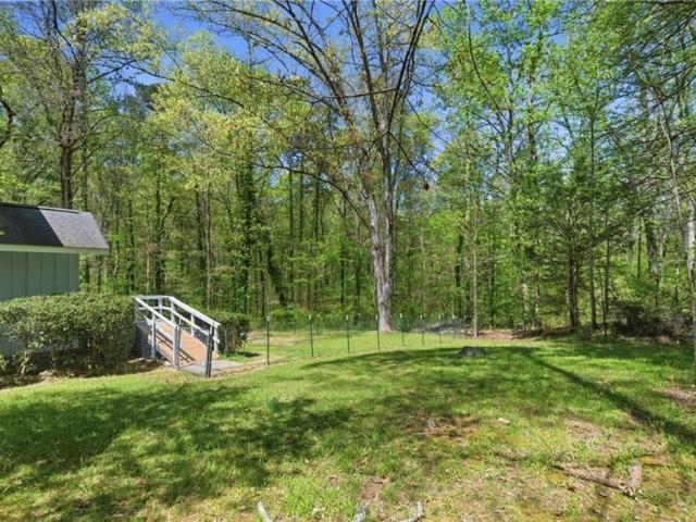 House for sale in Red Oak, Georgia