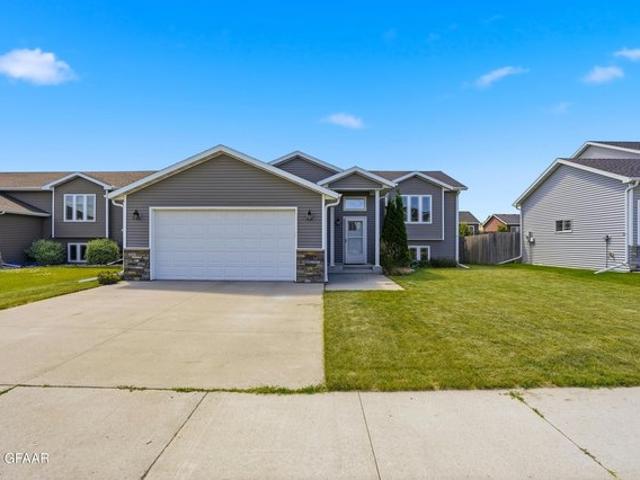 House for sale in Grand Forks, North Dakota