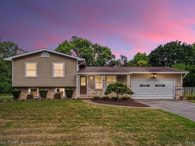 House for sale in Flushing, Michigan