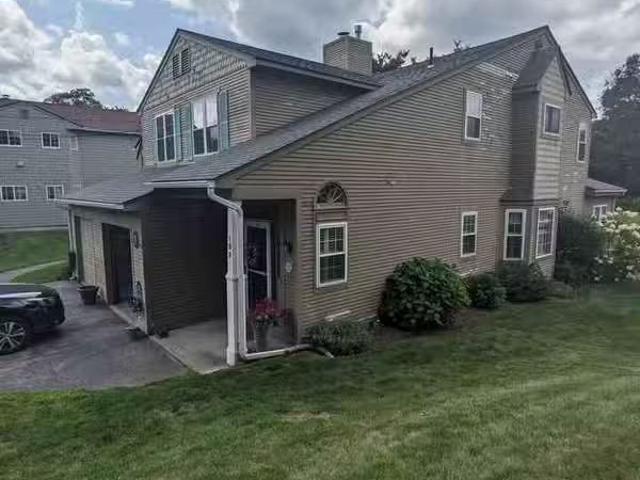 Condo for rent in North Providence, Rhode Island