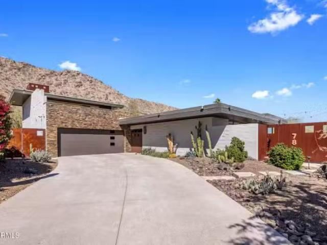 House for sale in Paradise Valley House for sale in Paradise Valley