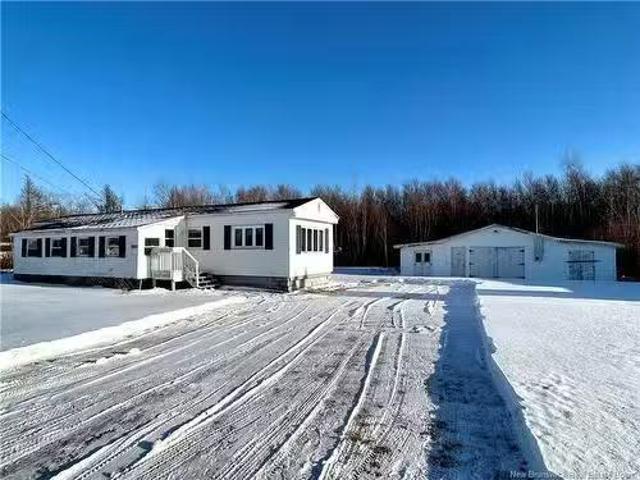 House for sale in Miramichi Bay, New Brunswick