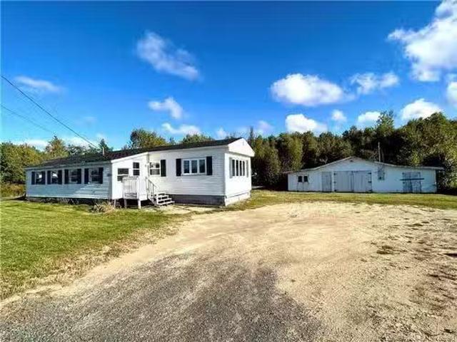 House for sale in Miramichi Bay, New Brunswick