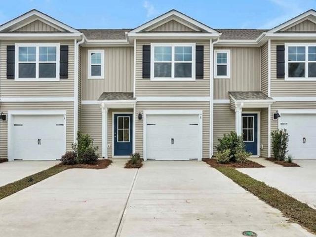 Townhouse for sale in Leland, North Carolina