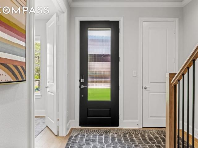 Townhouse for sale in Irving, Texas