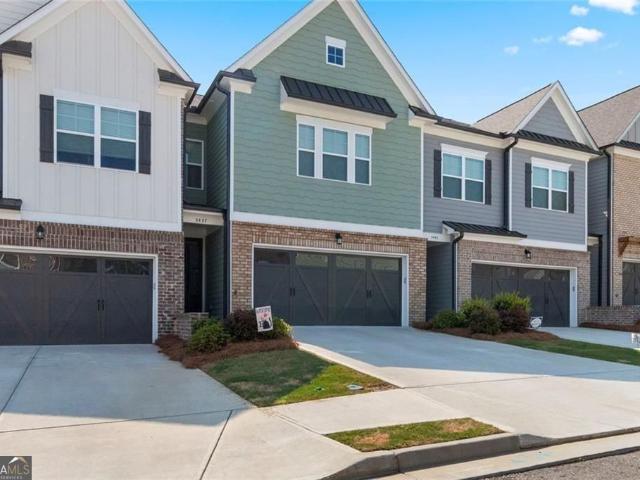 Townhouse for sale in Flowery Branch, Georgia