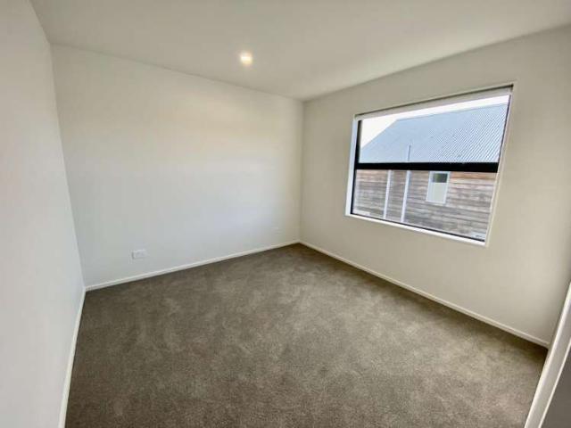 Townhouse for rent in Canterbury
