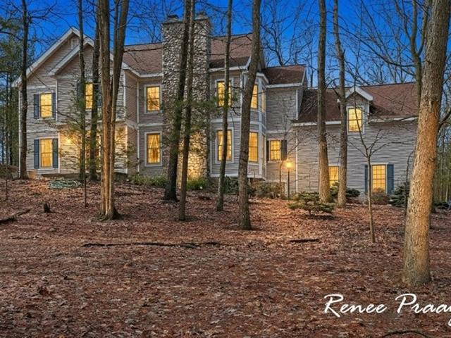 House for sale in Pentwater, Michigan