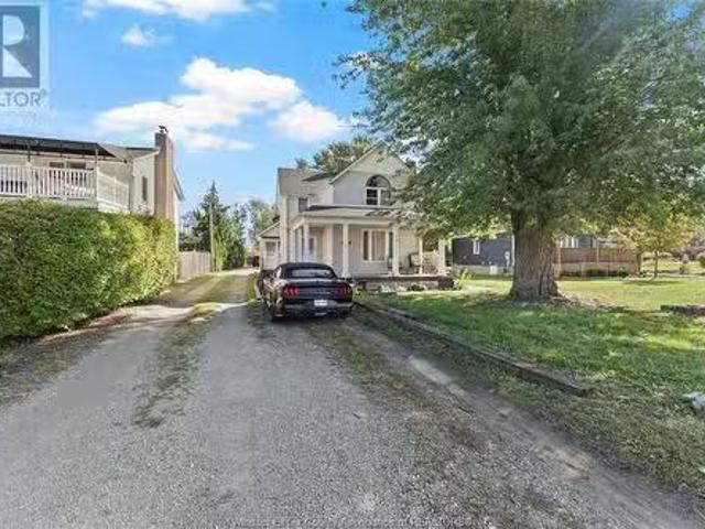 House for sale in Amherstburg, Ontario