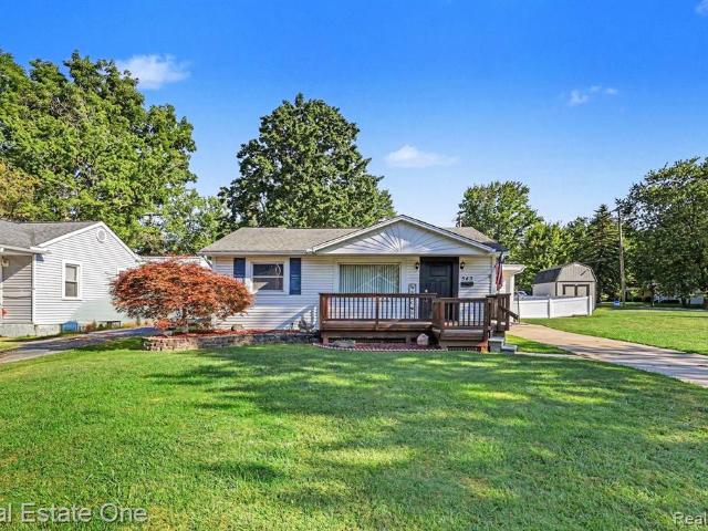House for sale in Lake Orion, Oakland County
