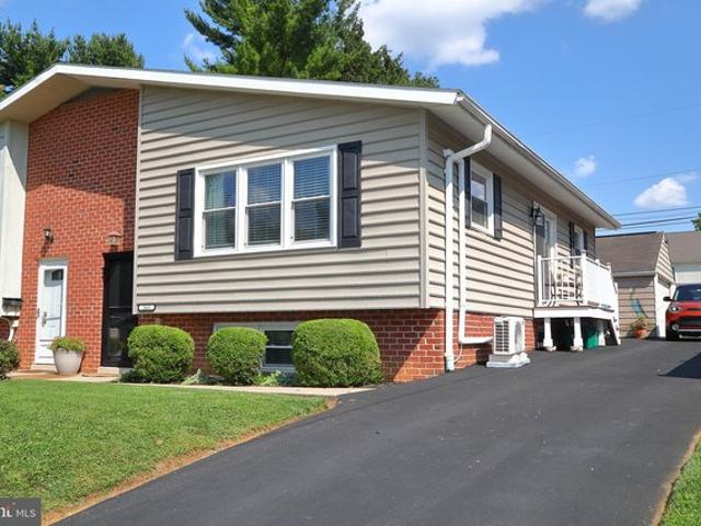 Townhouse for sale in Lititz, Pennsylvania
