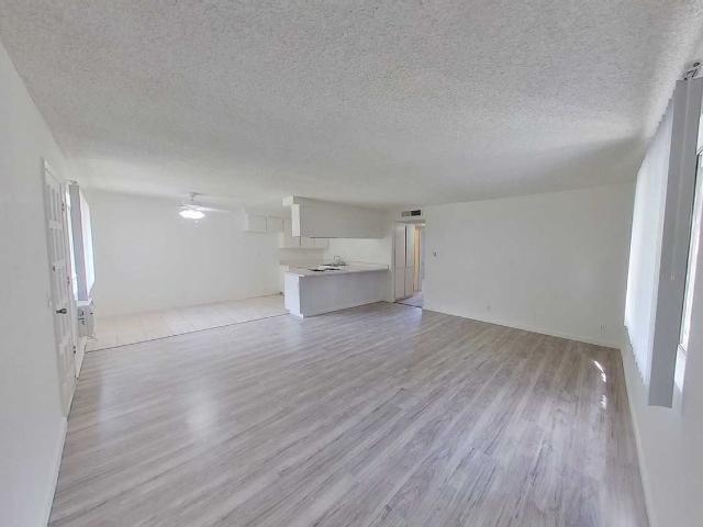 Apartment for rent in Santa Ana, California