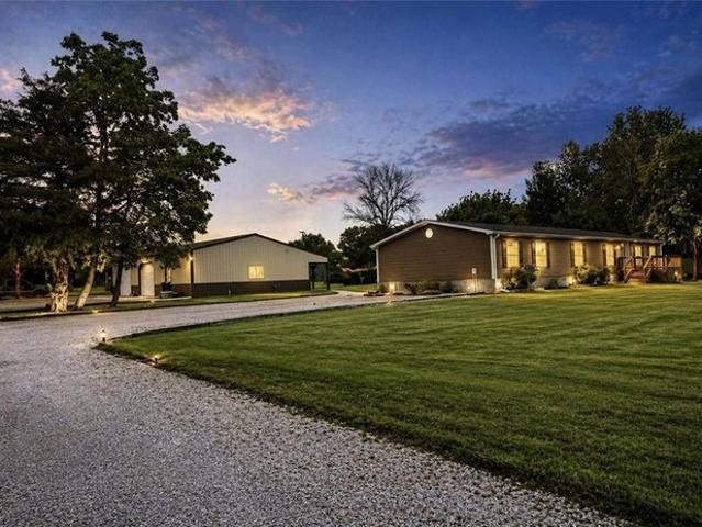 House for sale in Wheeling, Missouri
