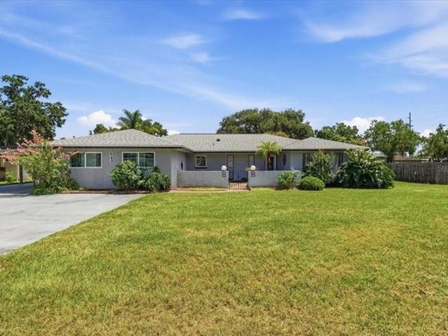 House for sale in Auburndale, Florida