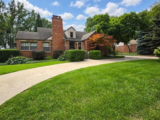 House for sale in Grosse Pointe Woods, Wayne County