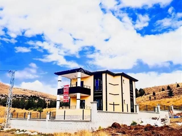 Alpağut, Ulukışla içerisinde satılık Villa