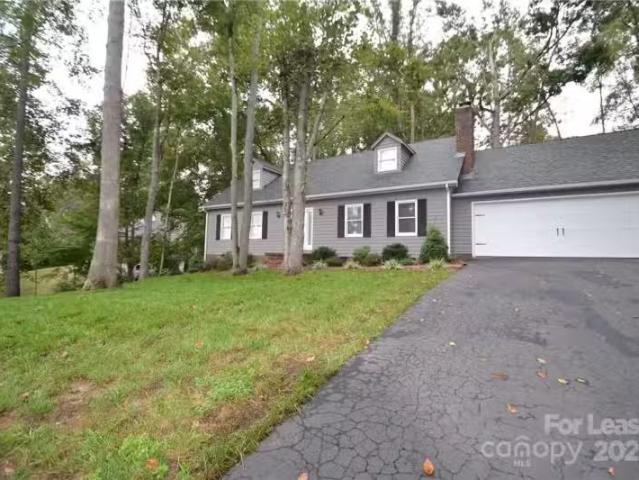 House for rent in Hickory