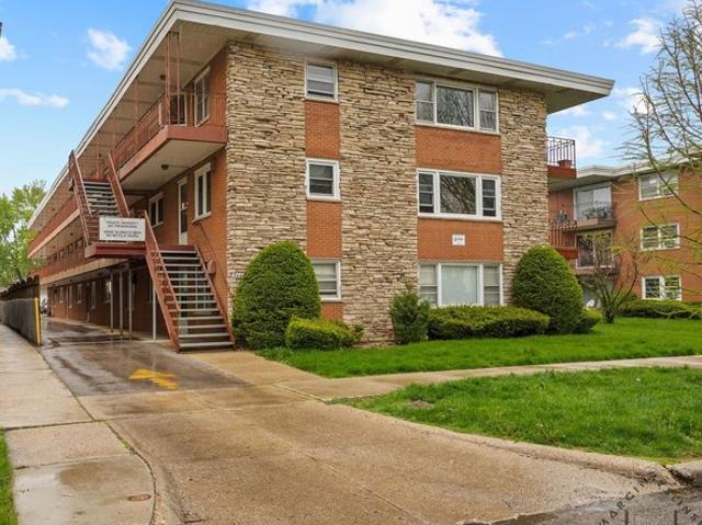 Condo for sale in Chicago Park, Illinois