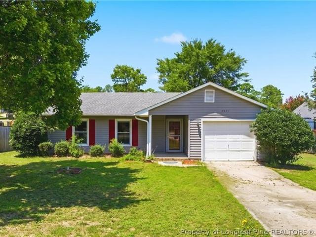 House for sale in Golfer Acres, Hope Mills
