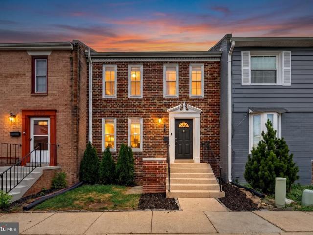 Townhouse for sale in Virginia